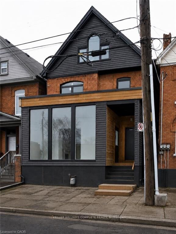 Property Photo:  76 Wentworth Street S  ON L8N 2Y9 