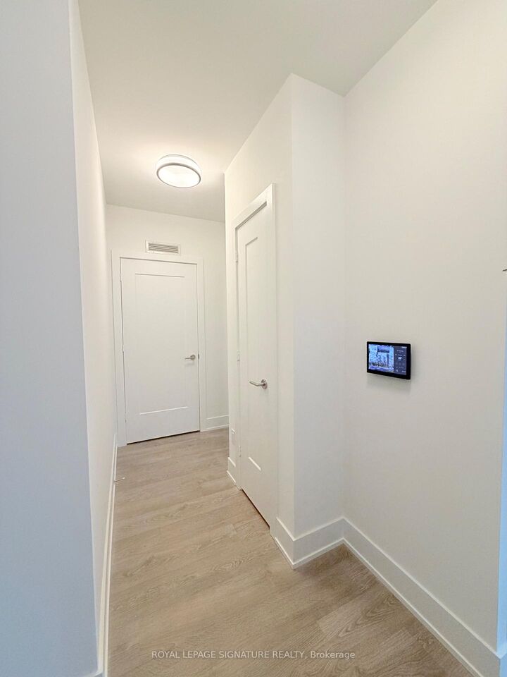 Property Photo:  259 The Kingsway N/A 301  ON M9A 0G2 