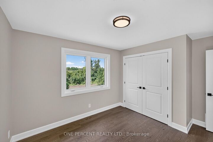 1243 Rosedale Road S — photo 1