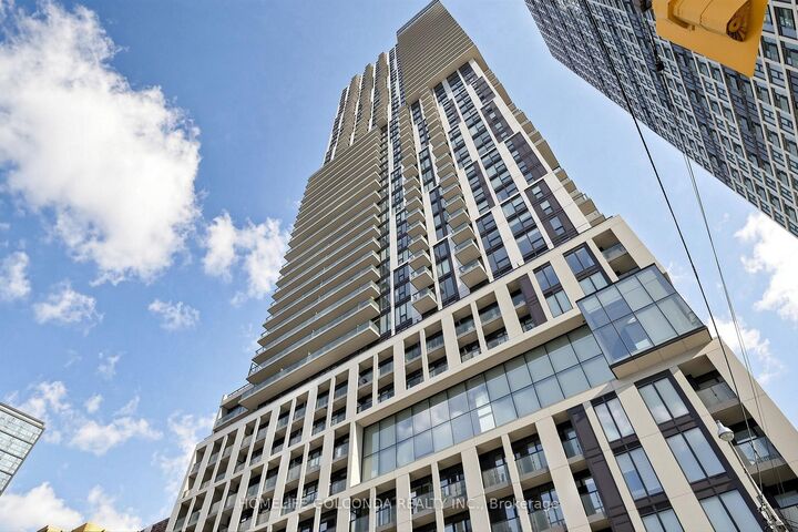 Property Photo: 251 Jarvis Street 2714 ON M5B 0C3
