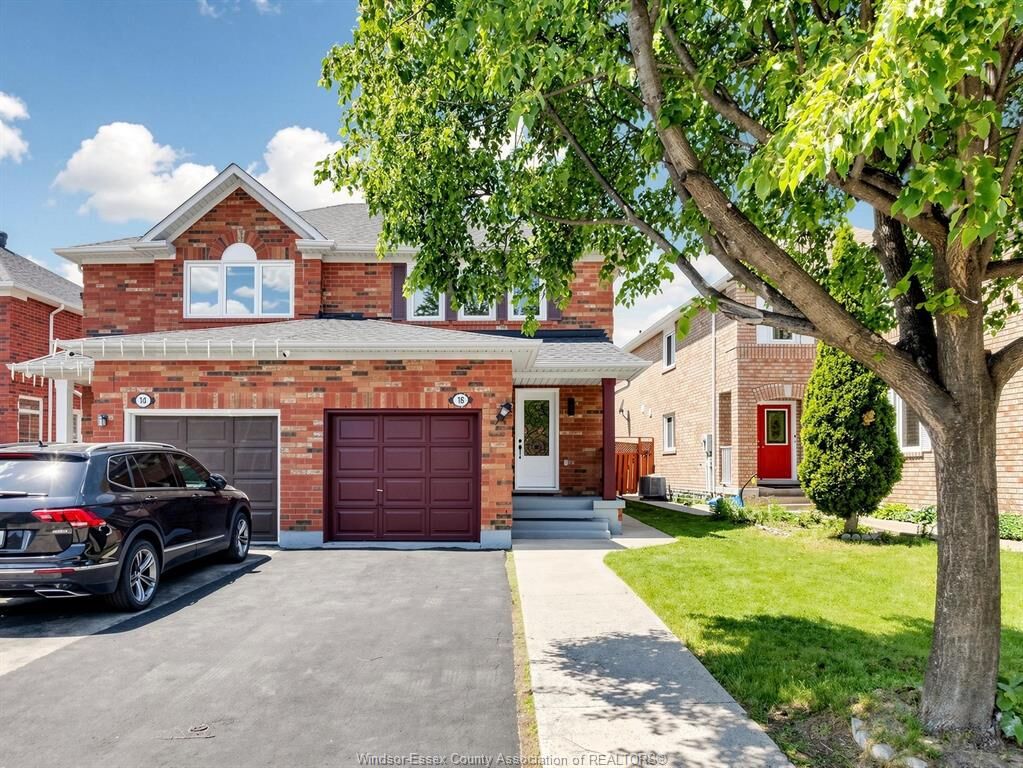 Property Photo: 16 Mount Fuji Crescent ON L6R 2L3
