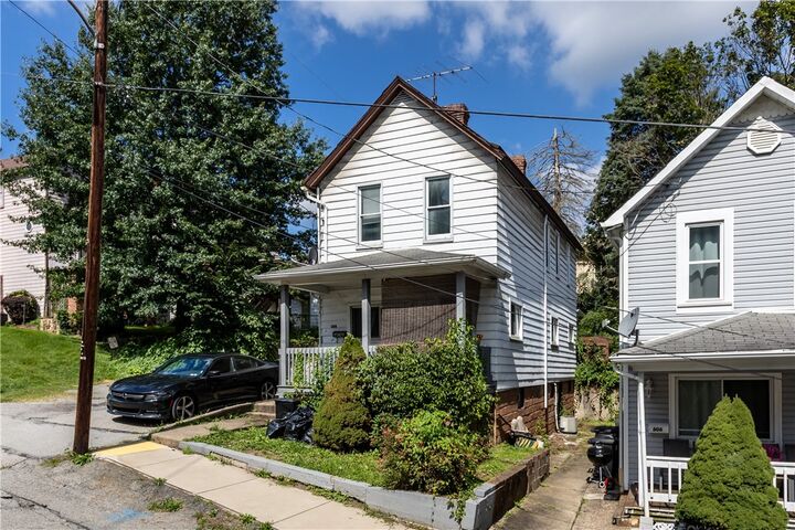 Property Photo:  608 8th St  PA 15022 