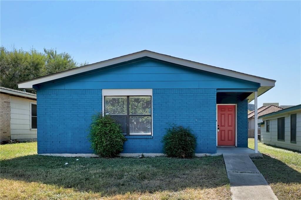 Property Photo:  5645 Pinon Vista Drive  TX 78724 