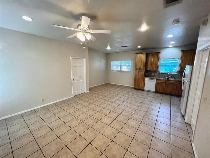 Property Photo: 5403 Evans Avenue B TX 78751