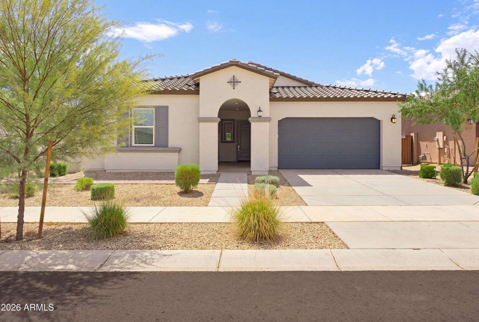 Property Photo: 15039 W Desert Hollow Drive AZ 85387