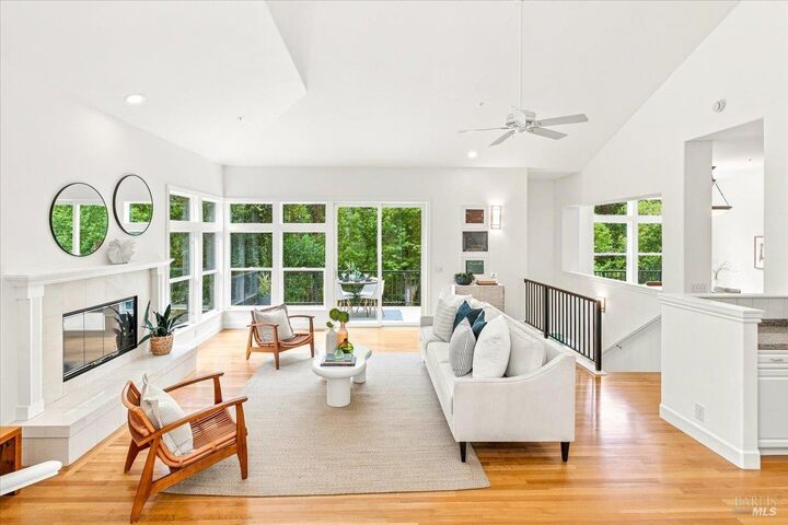 Property Photo: 61 Terrace Avenue CA 94901