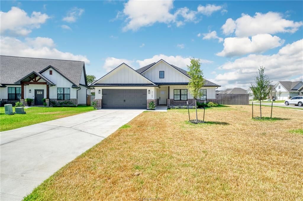 Property Photo:  2105 Aleppo Court  TX 77807 