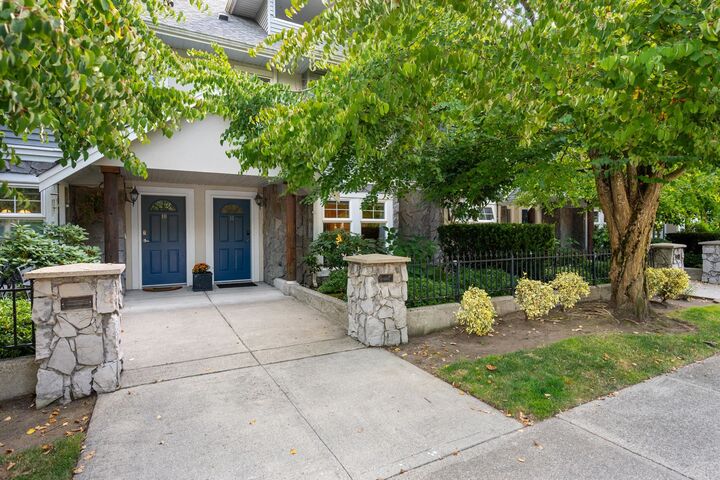 Property Photo:  15432 16A Avenue 11  BC V4A 1T3 