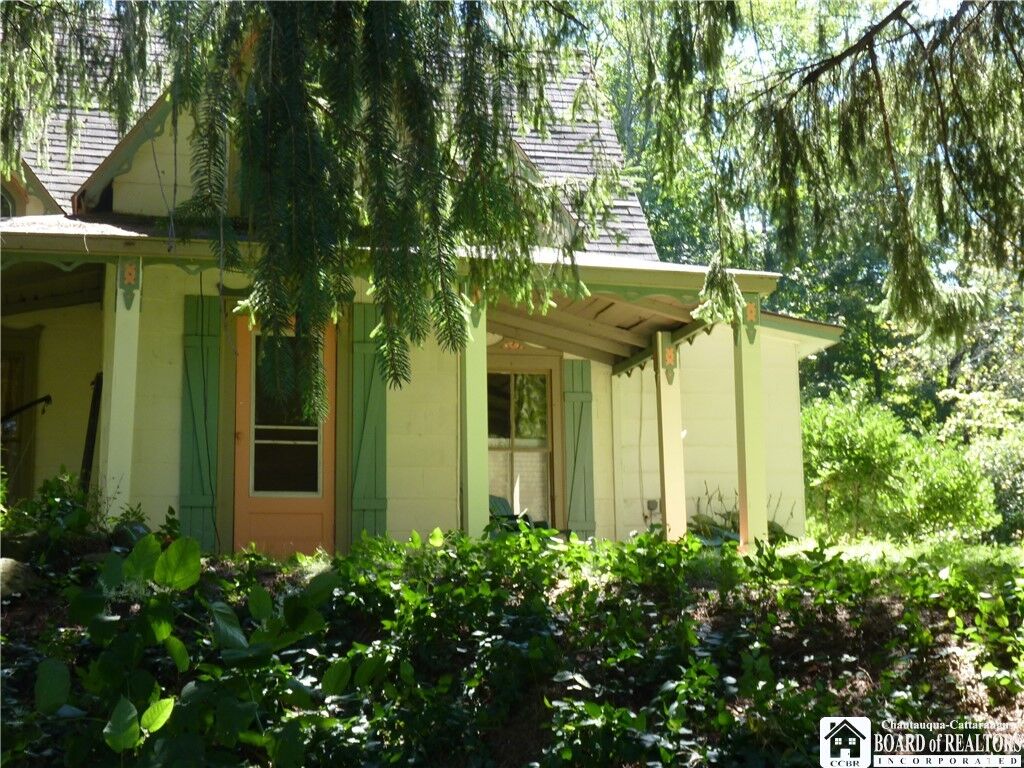 Property Photo:  3409 Busti Stillwater Road  NY 14701 