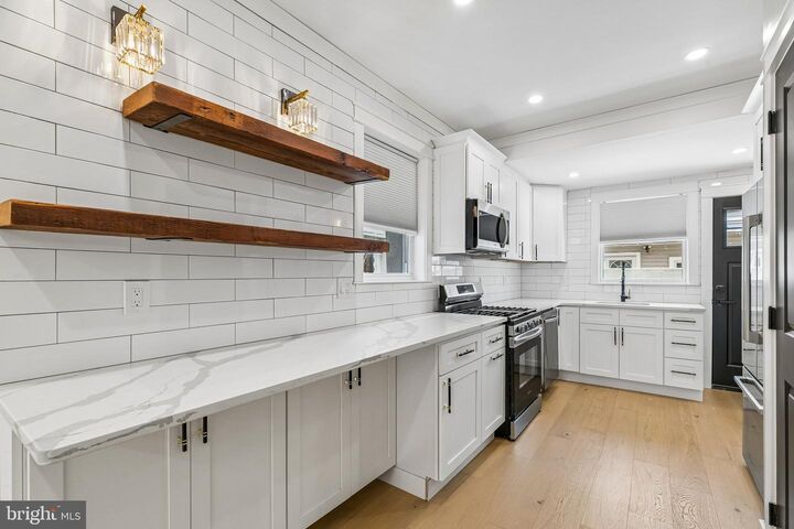 Property Photo:  1652 S Lecount Street  PA 19145 