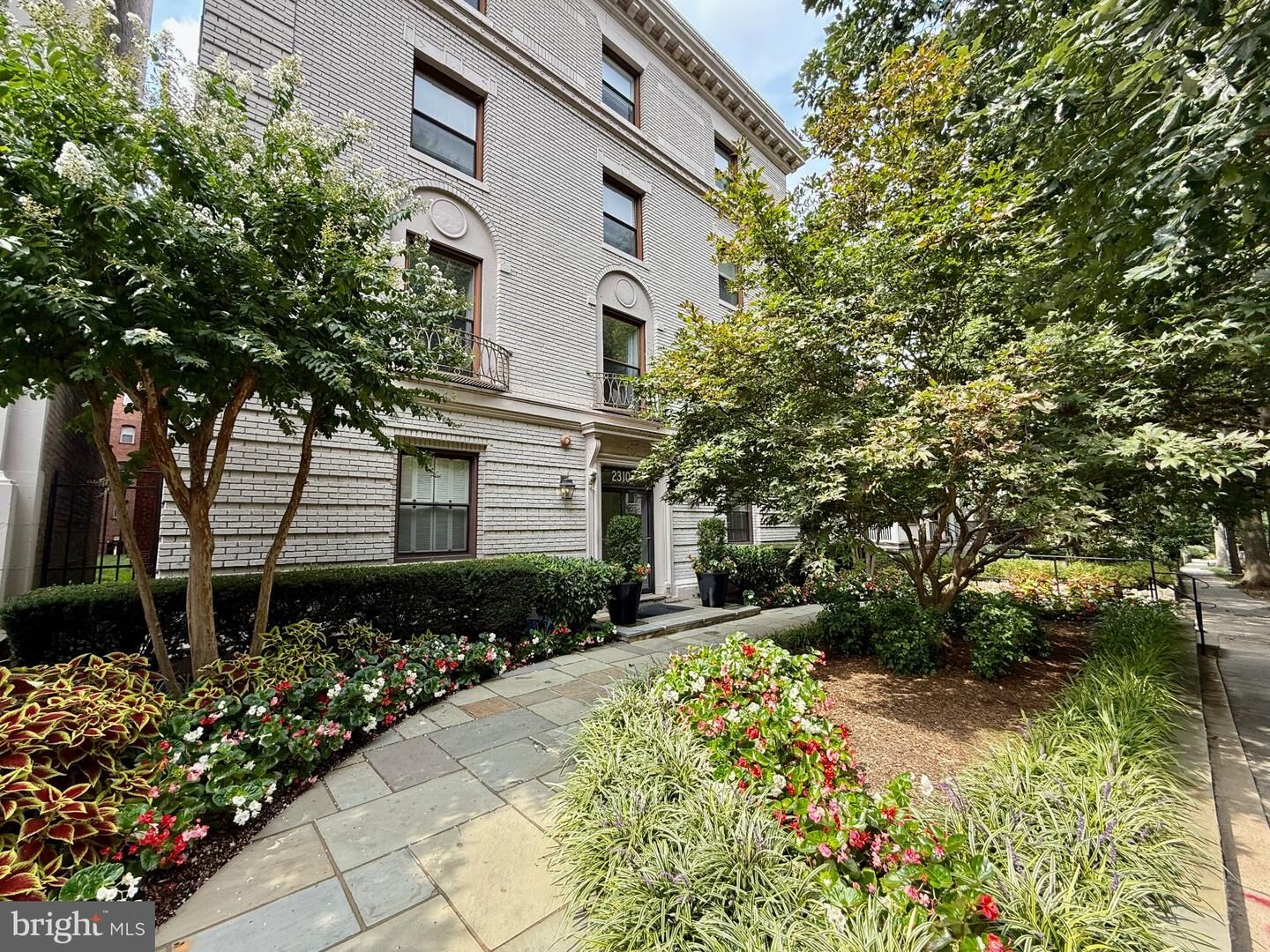 Property Photo:  2310 Ashmead Place NW 106  DC 20009 