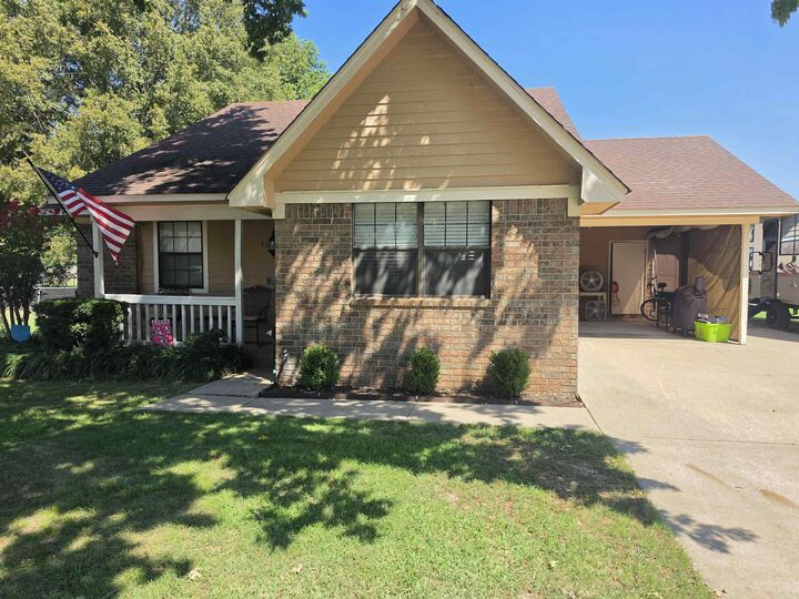 Property Photo:  410 Lynn Ln  AR 72086 