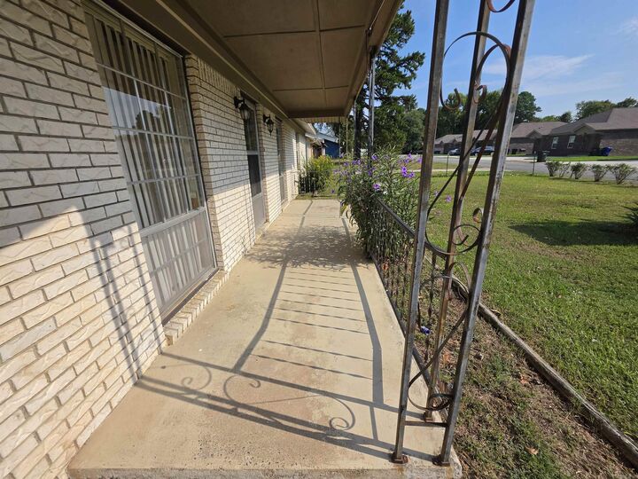 Property Photo: 415 S Center AR 72034