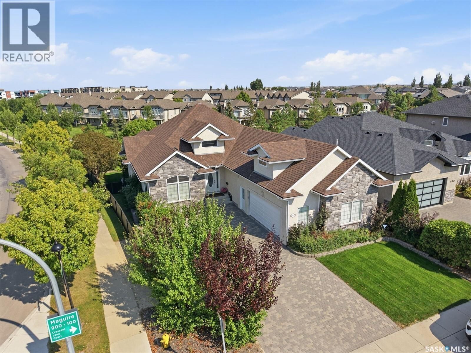 Photo de la propriété: 934 Maguire Crescent SK S7W 1A5
