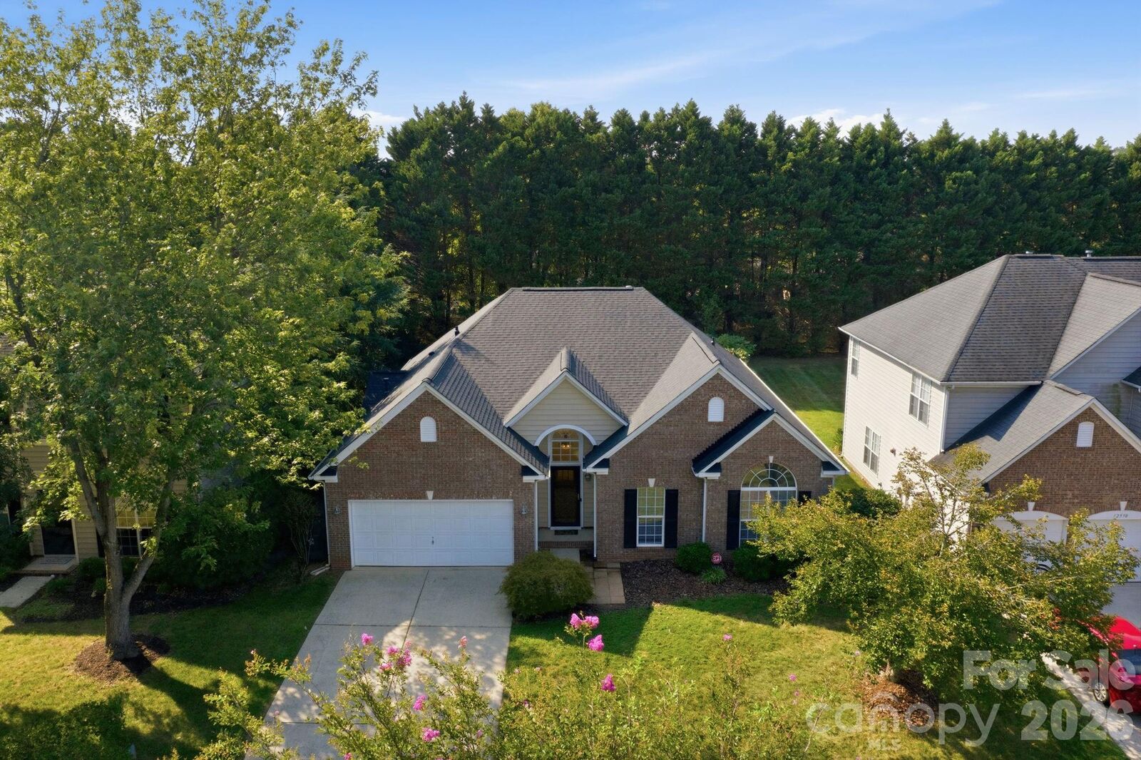 Property Photo: 12602 Kemerton Lane NC 28078