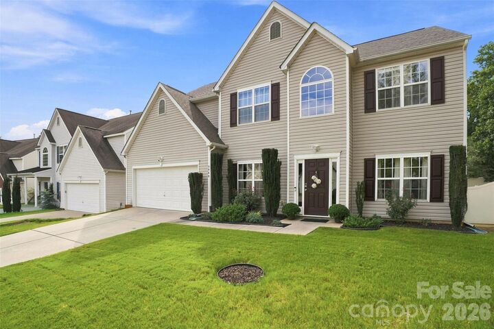 Property Photo:  5909 Parkstone Drive  NC 28104 