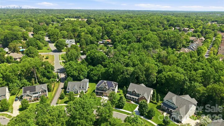 Property Photo: 4742 Phifer Crest Court NC 28226