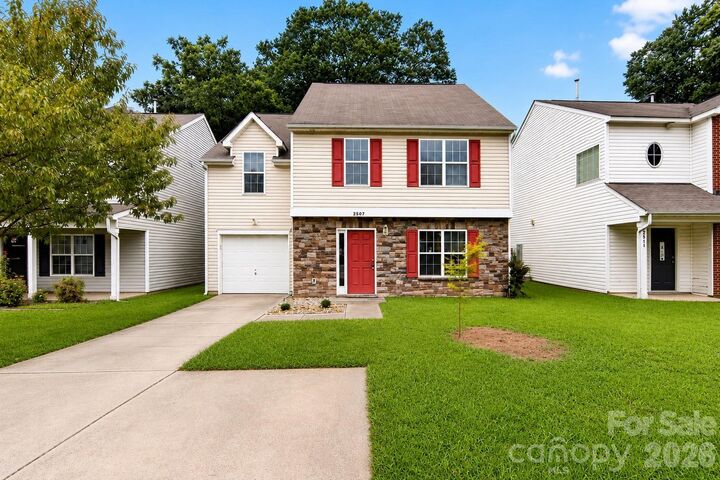 Property Photo:  2507 Anna Garrison Road  NC 28206 