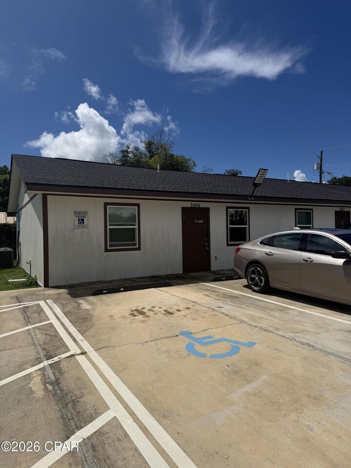 Property Photo:  2600 E 1st Plaza  FL 32401 