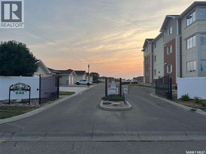 Property Photo:  7 840 Chester Road  SK S6J 0A8 