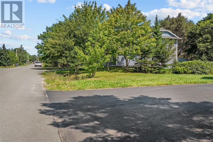 Property Photo:  22 Greenhill Crescent  NL A0E 1E0 