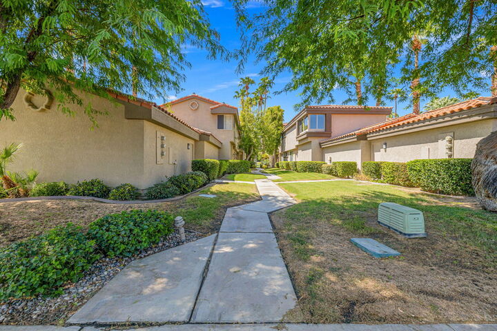 Property Photo:  55525 Winged Foot  CA 92253 