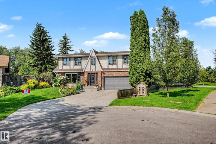 Property Photo:  36 Lodgepole Crescent  AB T8N 2R7 