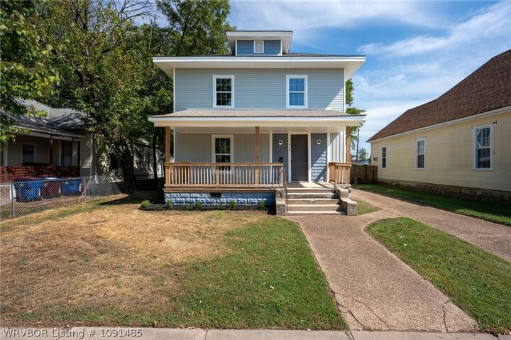 Property Photo: 812 N 13th Street AR 72901