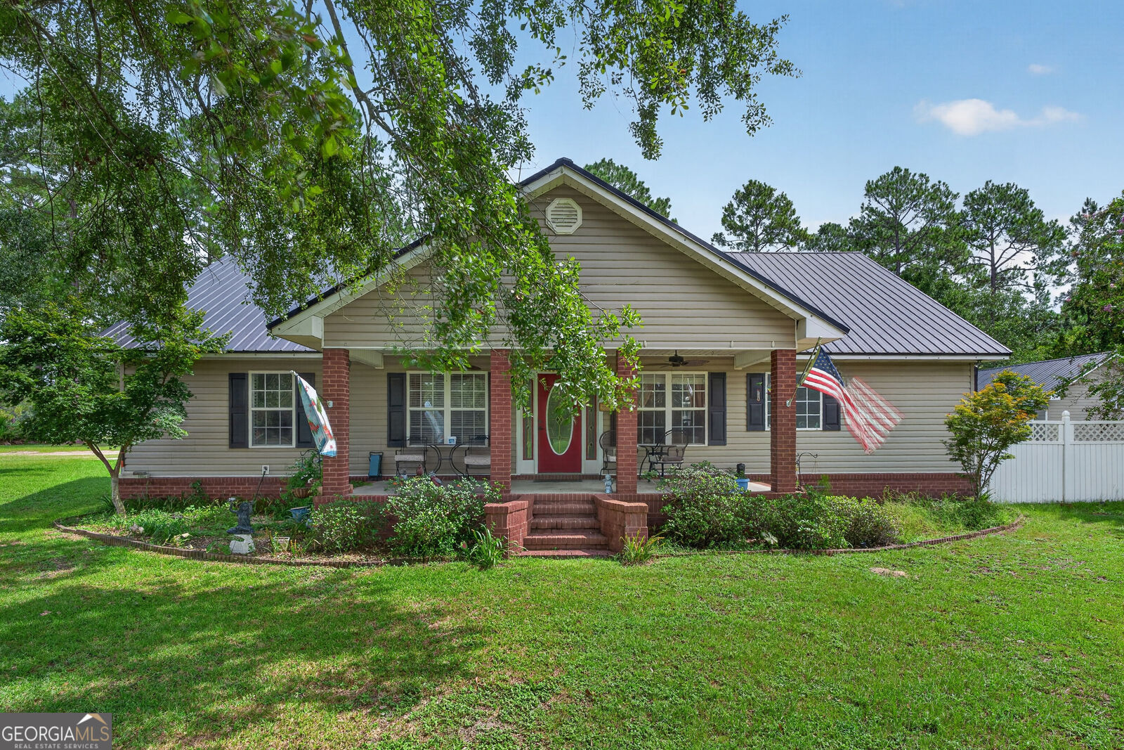 Property Photo:  13182 Highway 121  GA 31542 