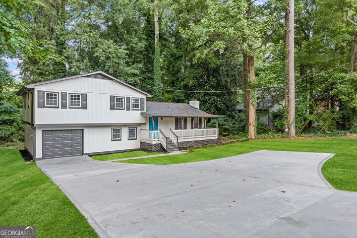 Property Photo: 353 Old Rosser Road GA 30087