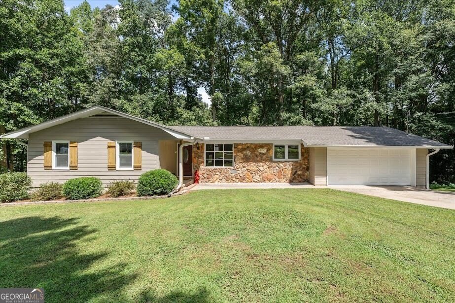Property Photo:  215 Eldorado Drive  GA 30116 