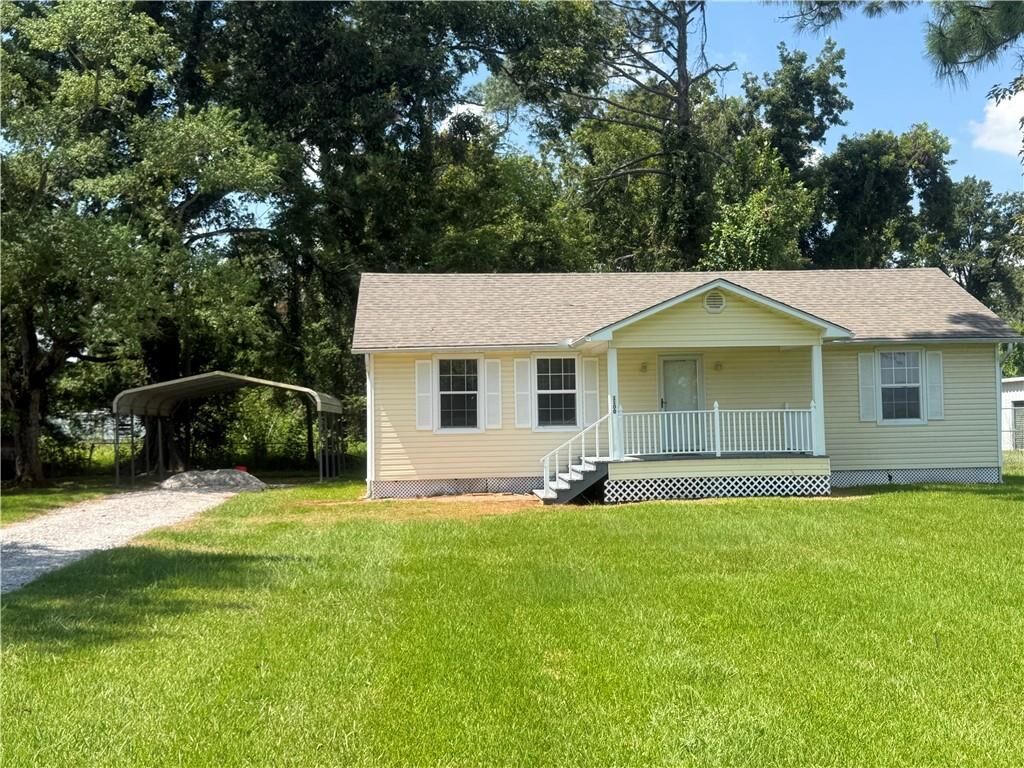 Property Photo: 1100 Highway 71 Highway LA 71346