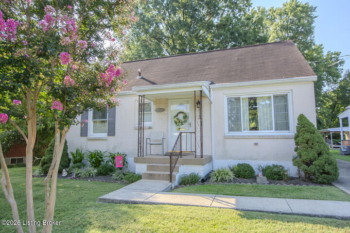 Property Photo: 898 Molter Ave KY 40217