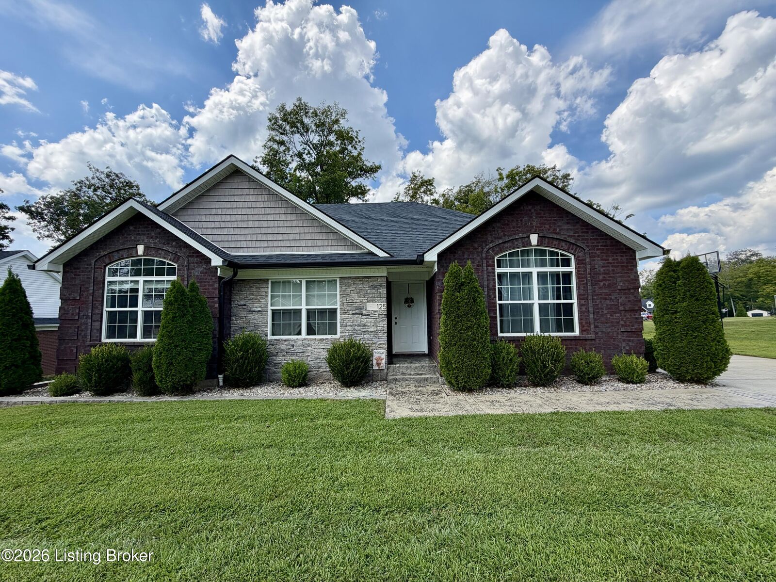 Property Photo: 125 Peabody Loop KY 40013