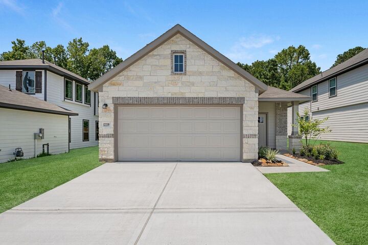 Property Photo: 12239 Danza Drive TX 77318