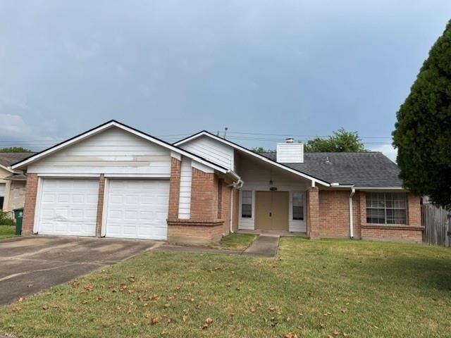 Property Photo:  11323 Mulholland Dr  TX 77477 