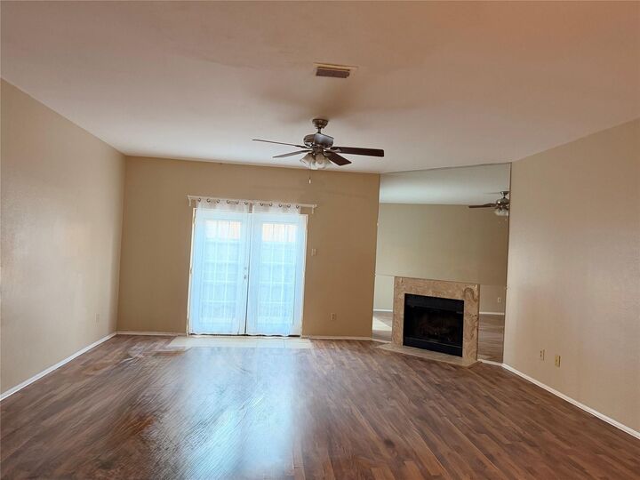 Property Photo: 7637 Cambridge Street 7637 TX 77054