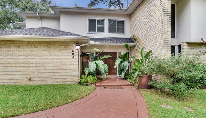 Property Photo:  11602 Applewood Street  TX 77024 
