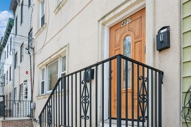 Property Photo: 401 1st St 1 NJ 07302