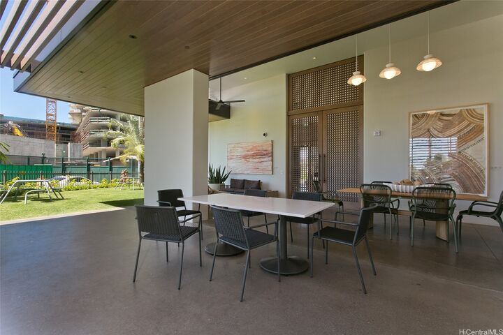 Property Photo:  828 Auahi Street 409  HI 96813 