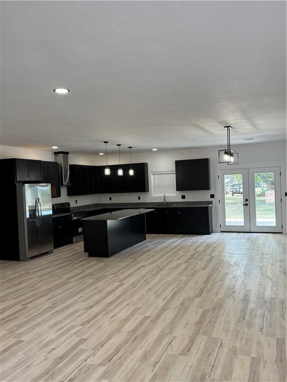 Property Photo: 215 W Washington Street KS 66712