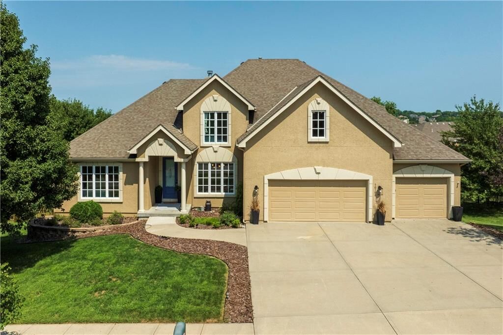 Property Photo:  10108 NE 101st Street  MO 64157 