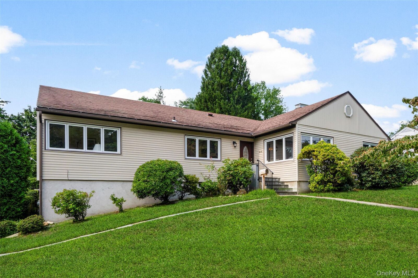 Property Photo: 410 S Chelsea Road NY 10603