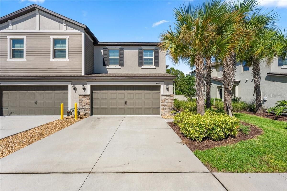 Property Photo:  8166 Crescent Oaks Drive  FL 34655 