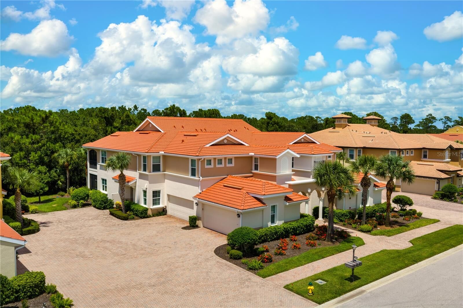 Property Photo: 166 Bella Vista Terrace 19A FL 34275