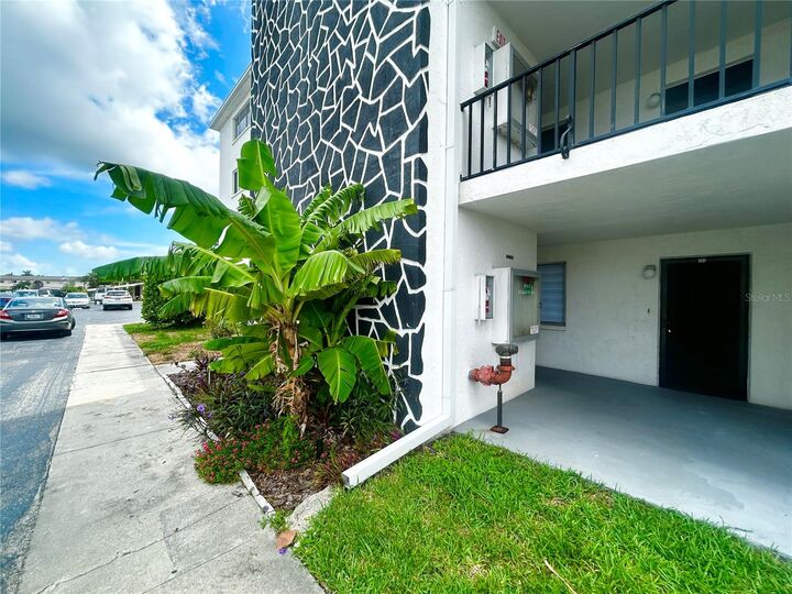 Property Photo: 4906 Victoria Drive 103 FL 33904