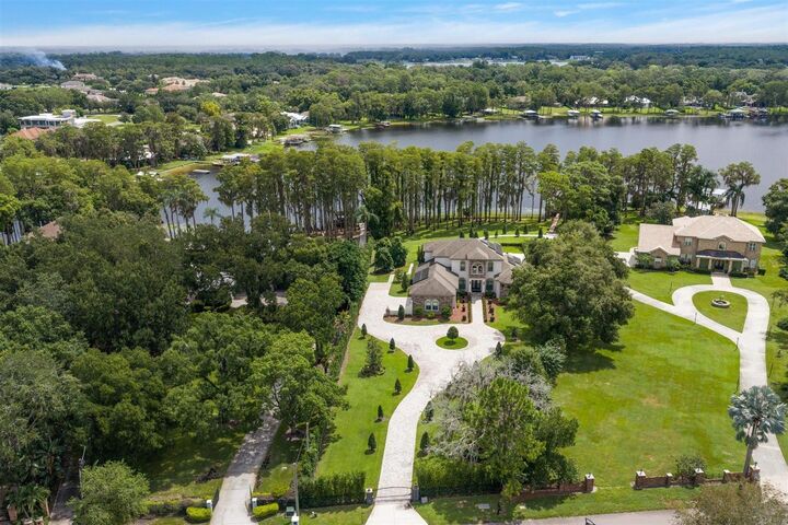 Property Photo:  9412 Eddings Road  FL 33556 