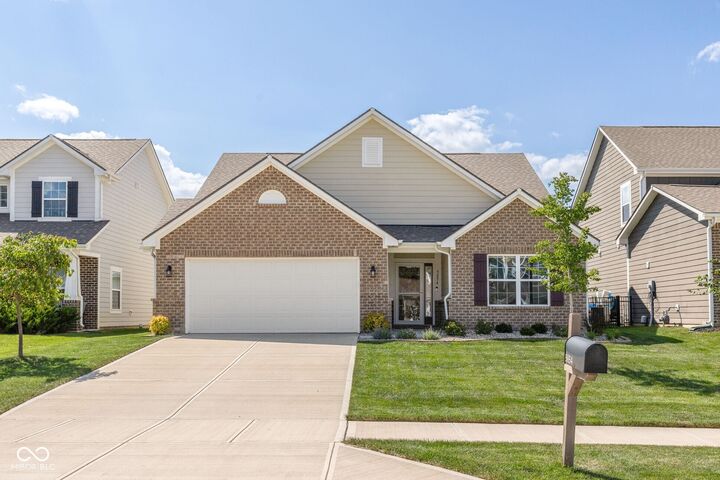 Property Photo:  5854 Cherrywood Lane  IN 46055 