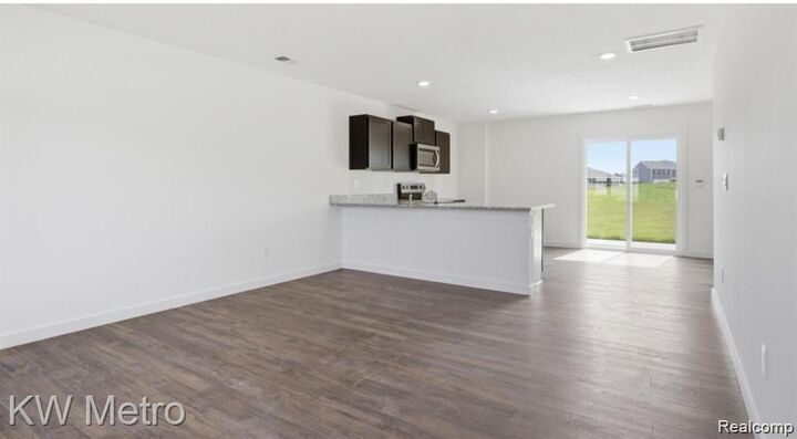 Property Photo:  31 Oak Street  MI 48439 
