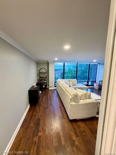 Property Photo: 20 Chestnut Street 602 MI 48192 5246